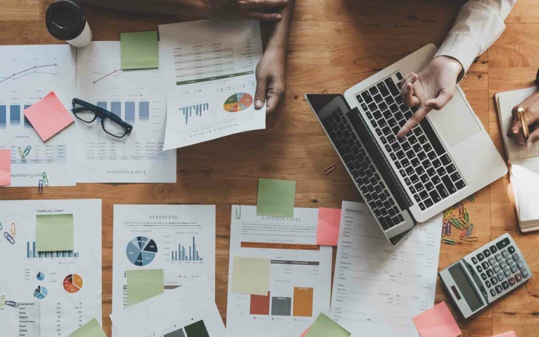 Die Erfolgsmessung für deinen Podcast: KPIs, Tools & Tipps zu Podcast-Statistiken